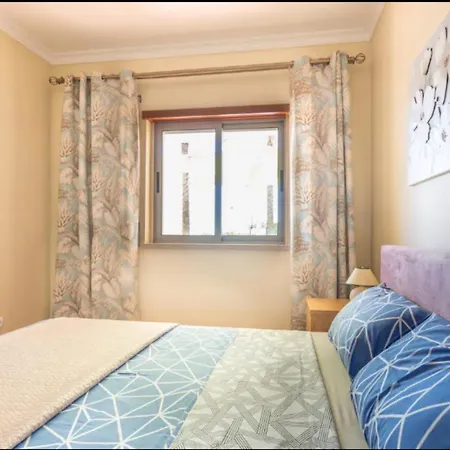 Terrace Pool Garage Dream Flat Daire *